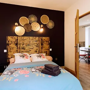 https://gte-2-4-personnes-au-pied-du-vercors.hotels-rhonealpes.com