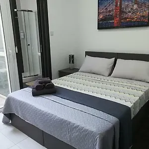 https://nice-and-cosy-apartment-close-to-seafront.hotelssaintjulians.com